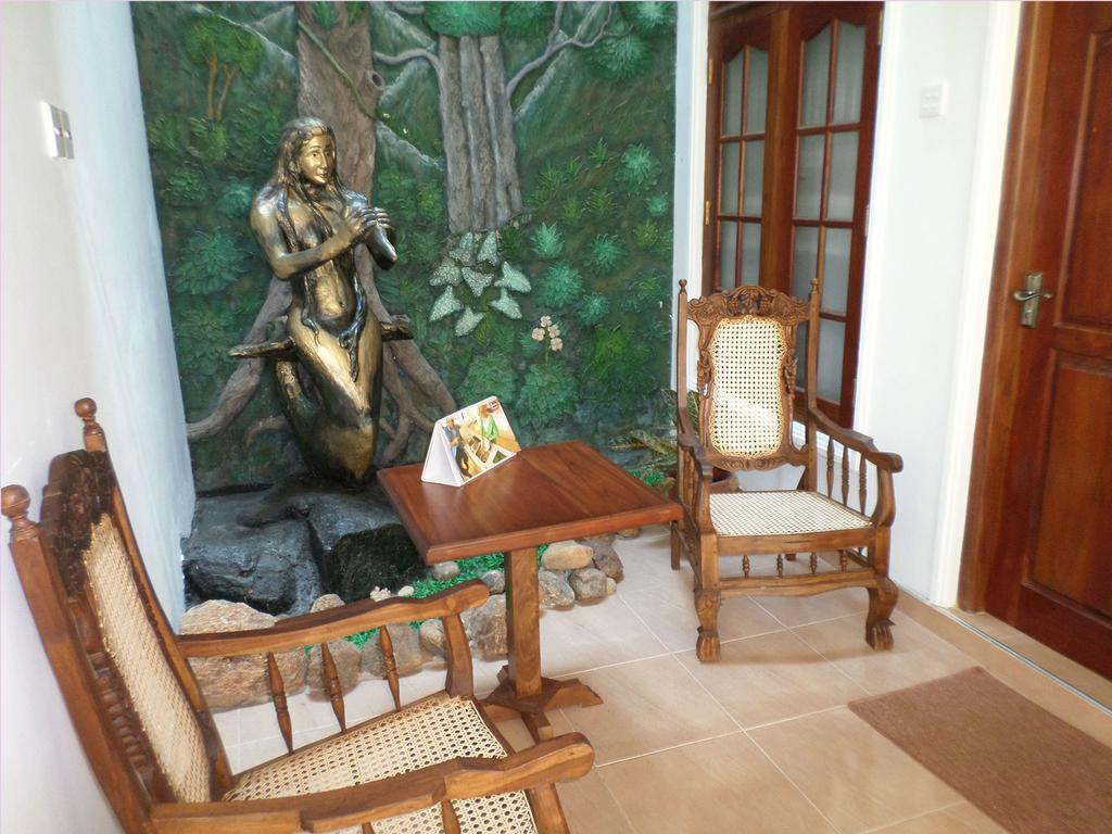 Mermaid Inn Mirissa Esterno foto